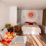 A Deux Pas De L'eau Appartement