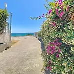 A Deux Pas De L'eau Vallauris